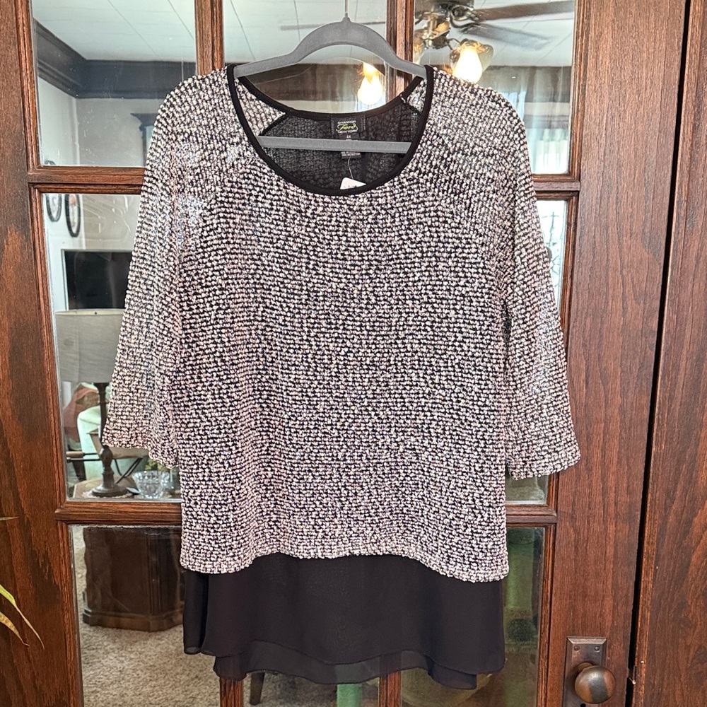 Shannon Ford New York‎ Women 2X Layered Knit Blouse Black Split Back